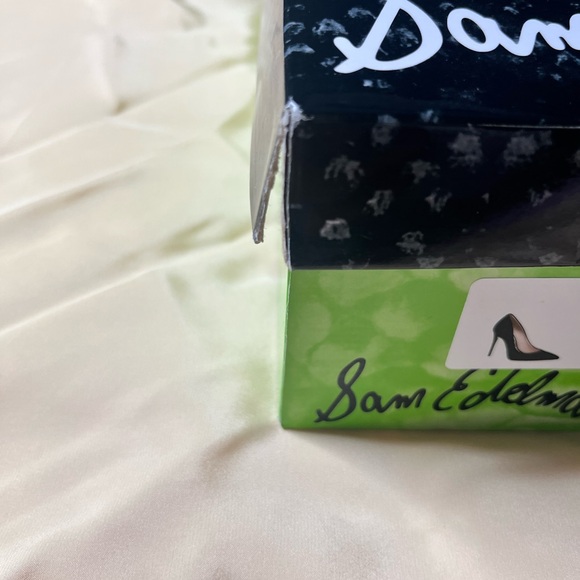 Sam Edelman - DANNA POINTED TOE HEEL in black suede, size 6 M - Picture 13 of 13